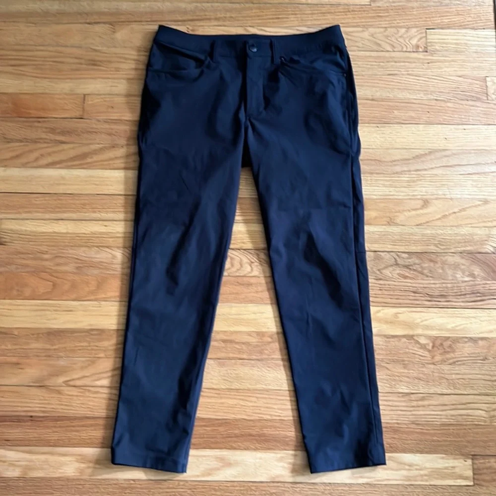 Lululemon ABC Slim-Fit Pant Waist 31” Length 28"
Warpstreme Black - Picture 1 of 6